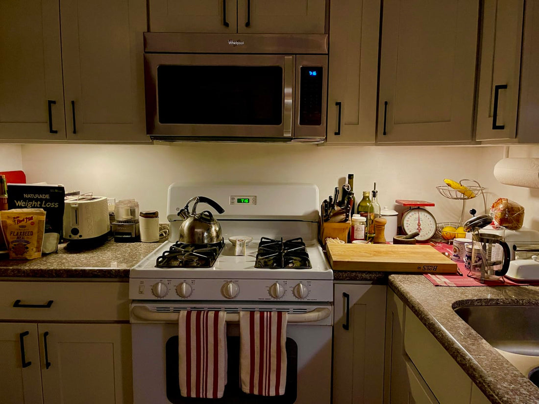under cabinet lighting