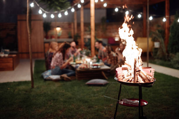 Weather-resistant string lights