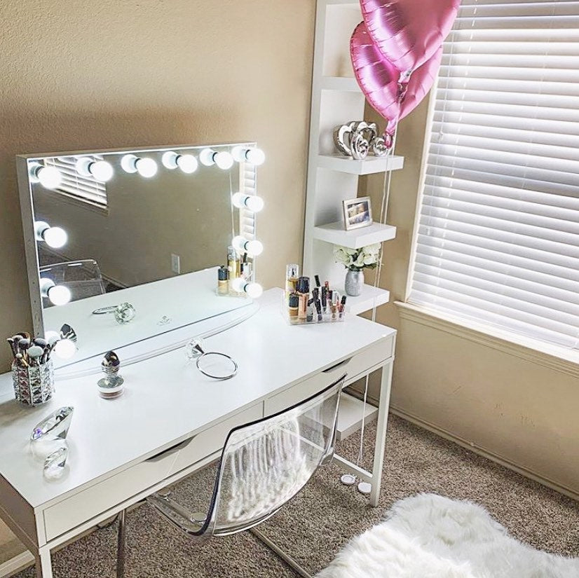 makeup light mirror