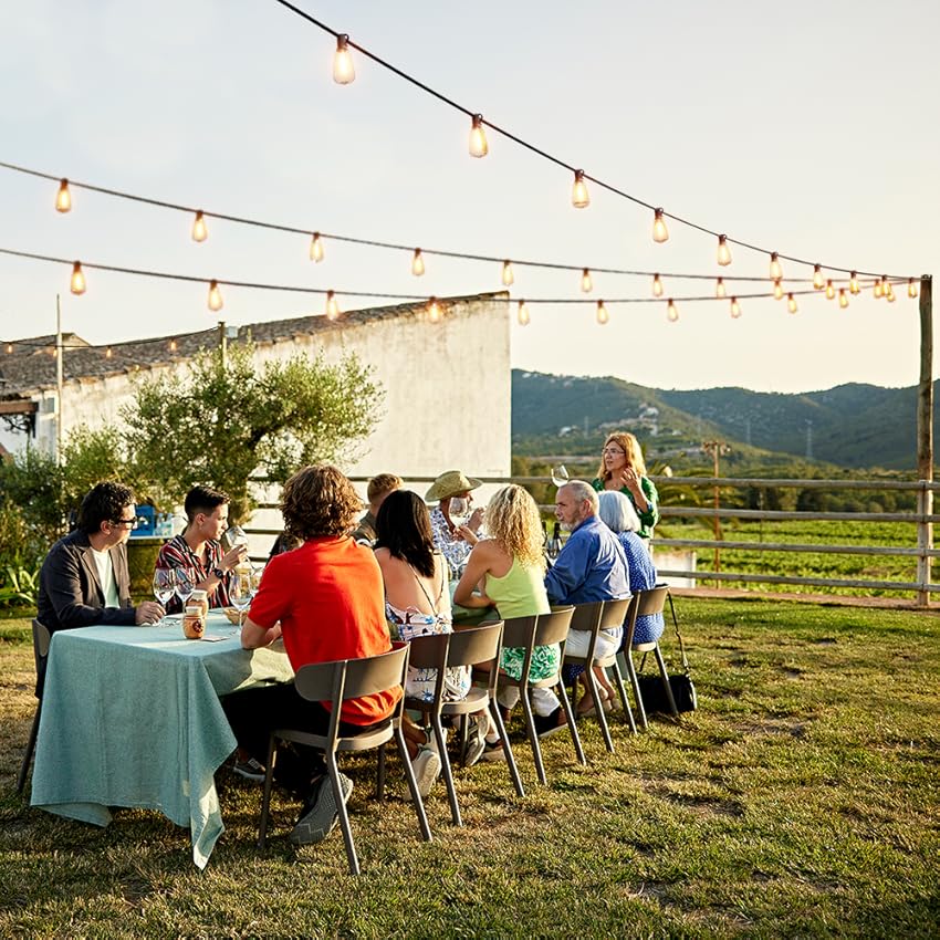 string lights outdoors​