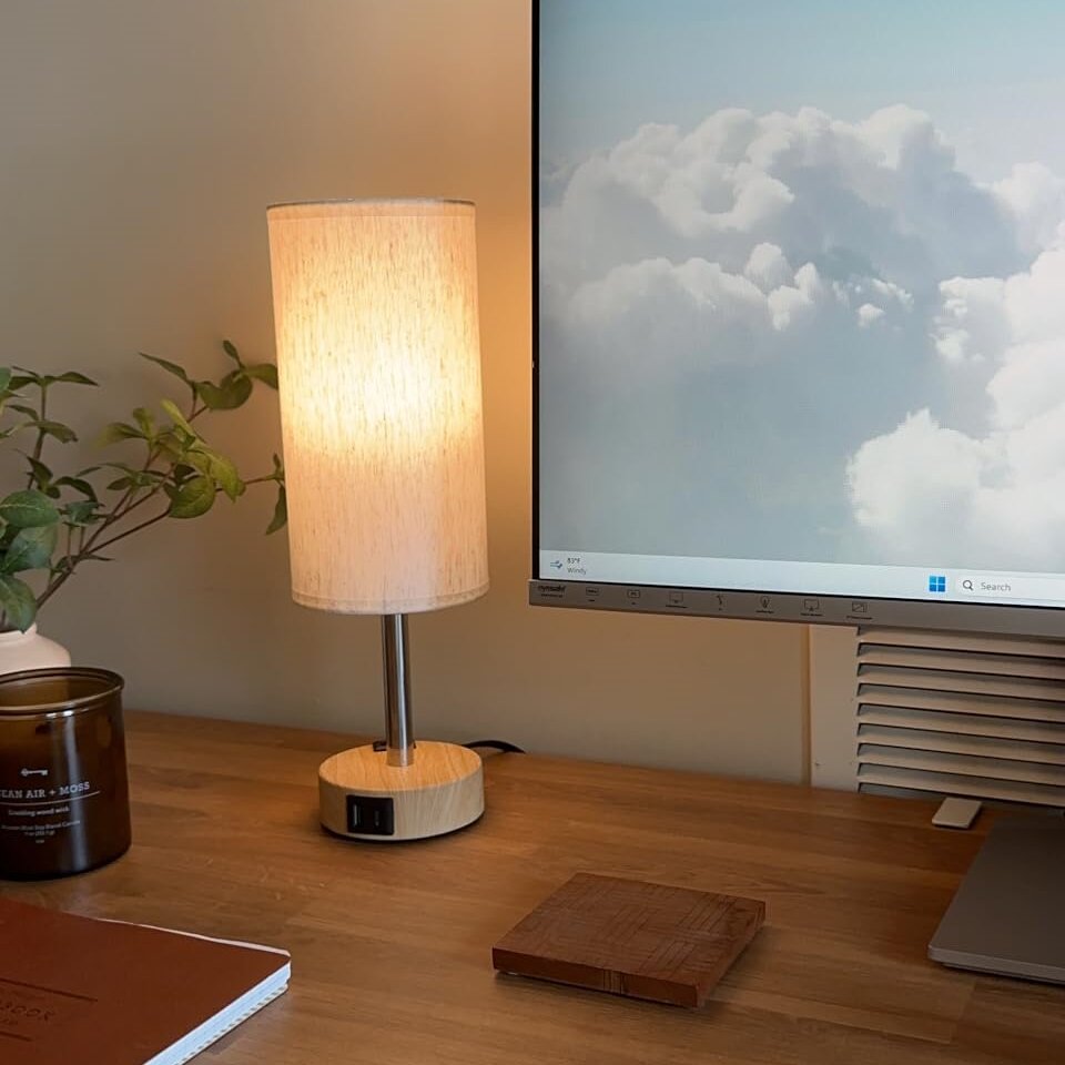 Small Desk Lamp: Your Guide to Compact Lighting Solutions – GLUROO