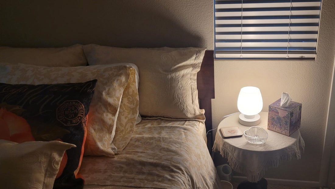 dimmable bedside table lamp