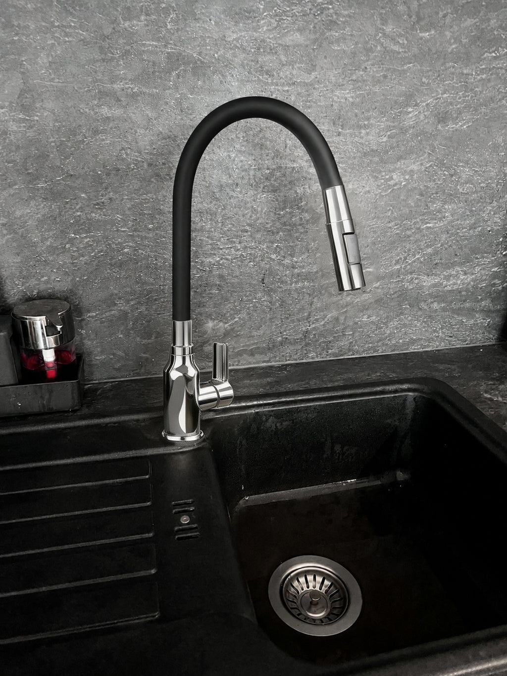 Single-lever faucets for sinks Flexible Sink Faucet, 2 Spray Modes, 360° Swivel, Bendable Spout, Stainless Steel, 1/2" Connector
