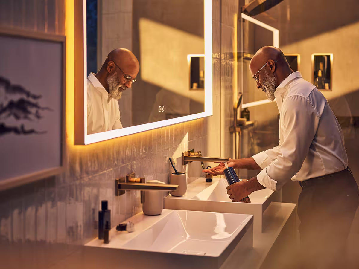 Gluroo Bathroom faucet collection scene graph